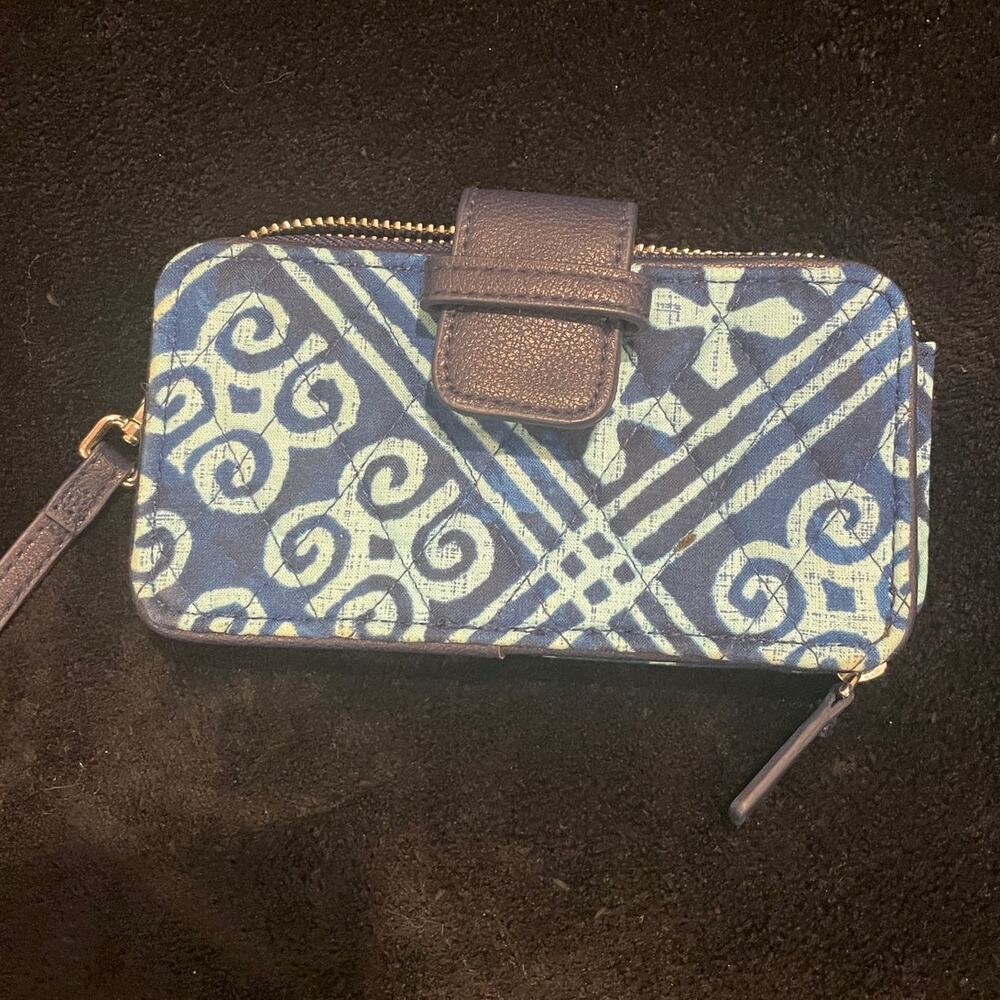 Vera Bradley Cuban Tiles Zip Around Wristlet